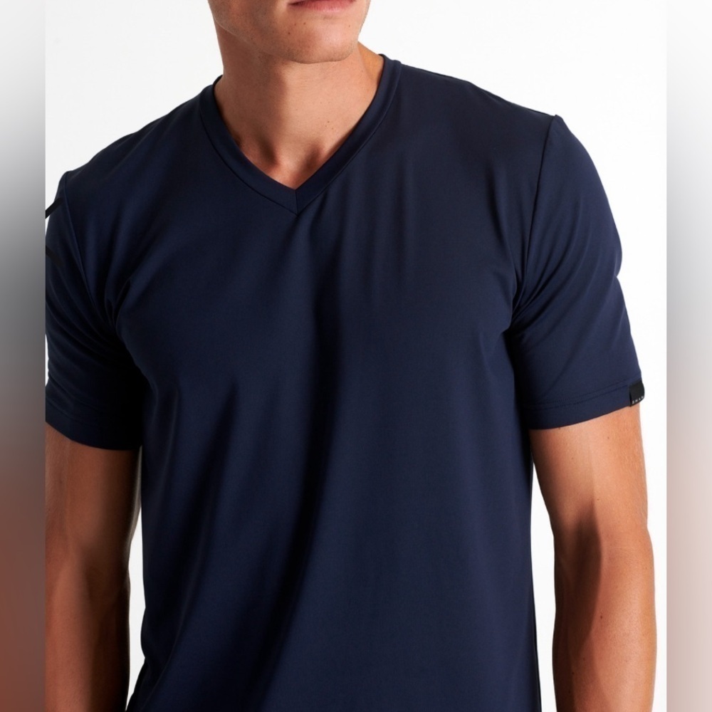 Shan Men’s Microfiber v-neck UV Protection t-shirt 590 Navy / Marine Size Small